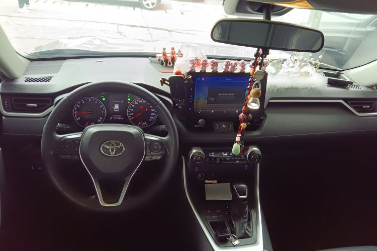 Used Toyota Wildlander 2022 2.0L CVT Two-Wheel Drive Luxury PLUS Edition