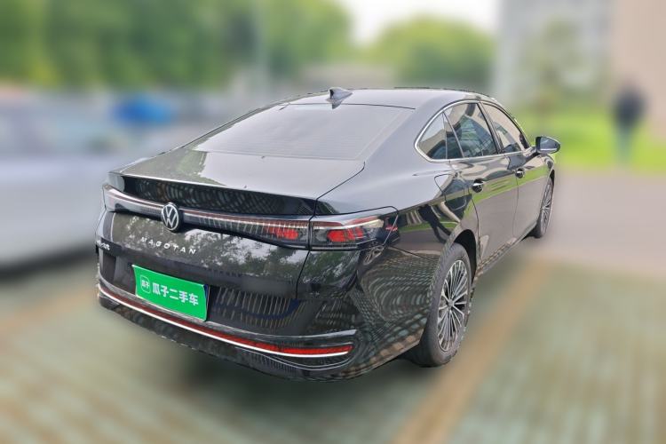 Used Volkswagen Magotan 2024 380TSI DSG Prestige Edition DaMai Package
