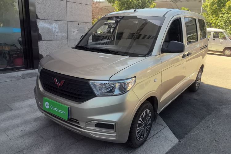 Used Wuling Hongguang V 2022 1.5L Jingqu Edition Electric-Assist LAR