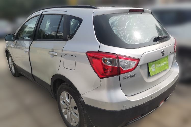 Used Suzuki S-Cross 2015 1.6L CVT Two-Wheel Drive Entry-Level Trim
