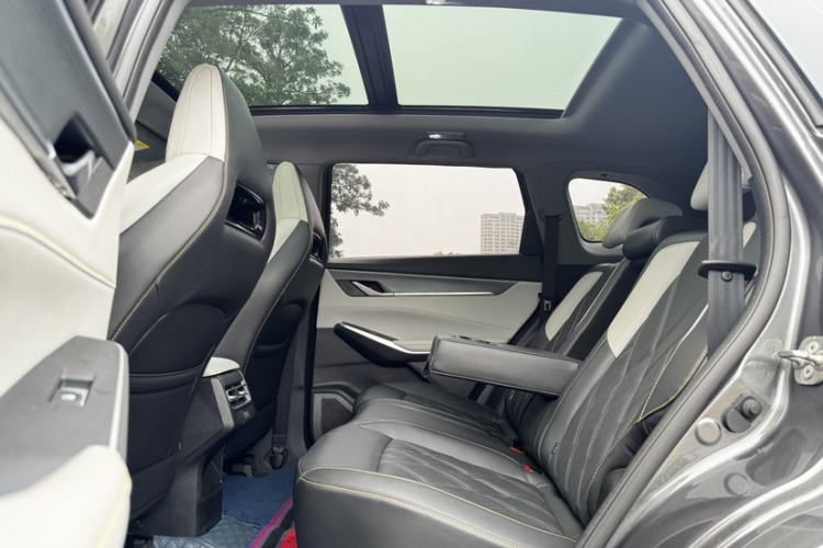 Used CHANGAN CS75 PLUS 2023 3rd Generation 1.5T Automatic Pilot Model Interior 11