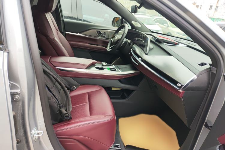 Used Cadillac XT5 2025 2.0T Platinum Edition
