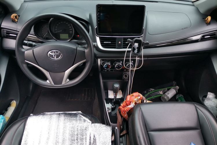 Used Toyota YARiS L Zhi Xuan 2020 X-Trail X 1.5L CVT Luxury Edition Center Console