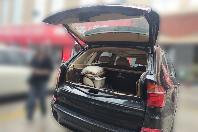 Used BMW X5 2011 xDrive35i Leading Model