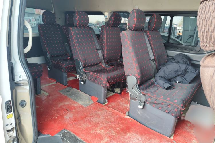 Used Foton Scenic G9 2021 2.4L Gasoline Commercial Version Long Wheelbase High Roof 9-Seater with Clear Window 4K22D4M