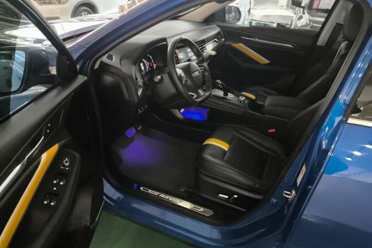 Used Haval F7x 2019 2.0T Two-Wheel Drive Smart & Stylish Play Edition