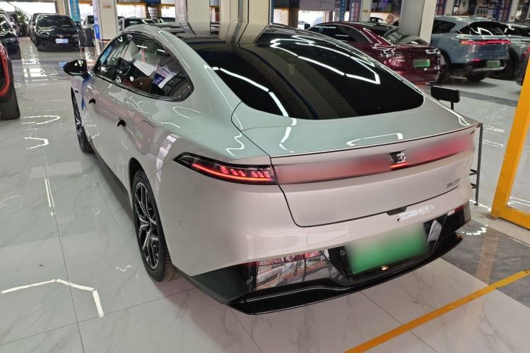 Used Dongfeng eπ eπ007 2025 Model Pure-Electric 565 All-Wheel-Drive Max Leading Edition