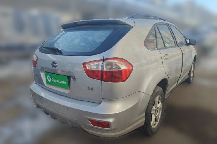 Used BYD S6 2011 2.4L Automatic Luxury Edition
