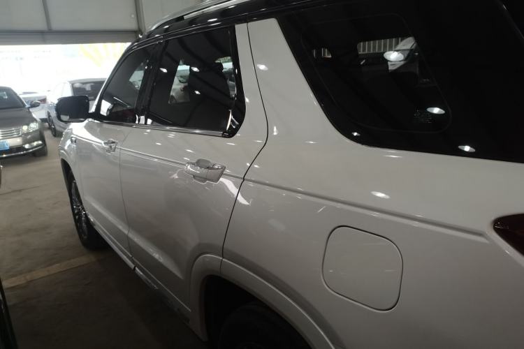 Used Changan CS95 2021 2.0T Two-Wheel Drive Luxury Version
