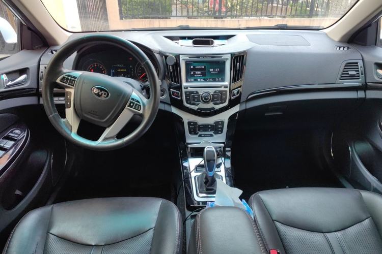 Used BYD e5 2016 300 Prestige Edition
