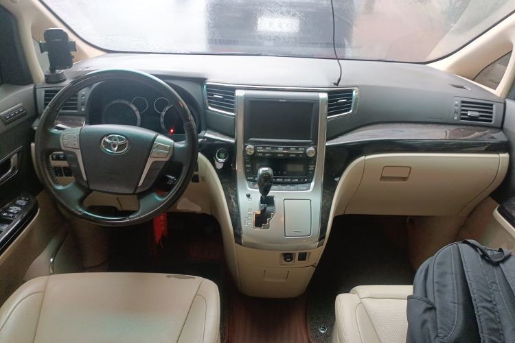 Used Toyota Alphard 2012 3.5L Luxury Edition Center Console