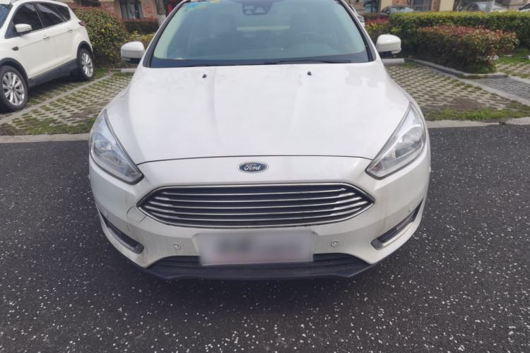 Used Ford Focus 2015 Sedan EcoBoost 180 Automatic Flagship Model
