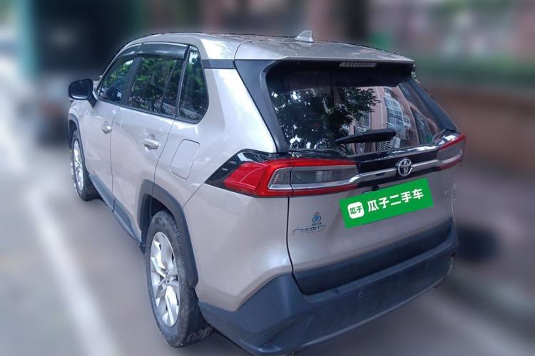 Used Toyota Wildlander 2022 Updated Version 2.0L CVT Two-Wheel Drive Leading Edition
