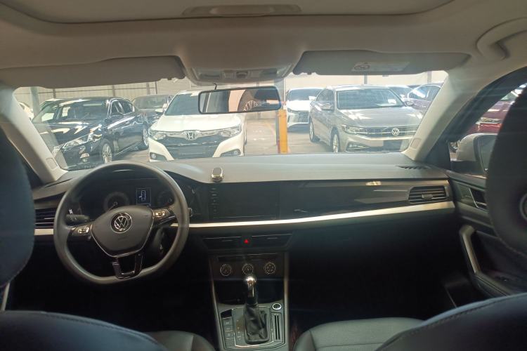Used Volkswagen Lavida 2021 1.5L Automatic Comfort Edition Interior 1