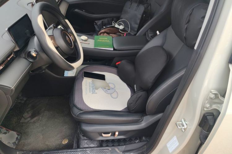 Used Baojun Yunhai 2024 140km Plug-in Hybrid Version
