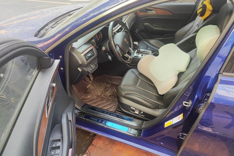 Used Hongqi H5 2019 30TD Smart Connect Enjoy Edition
