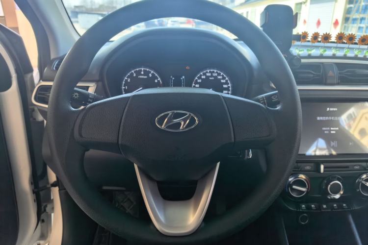 Used Hyundai Verna (older generation) 2020 1.4L Manual GL Refreshed Edition