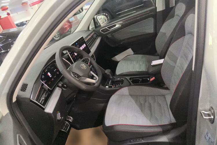 Used Volkswagen Tiguan L 2023 330TSI Automatic Two-Wheel Drive R-Line Flagship Edition