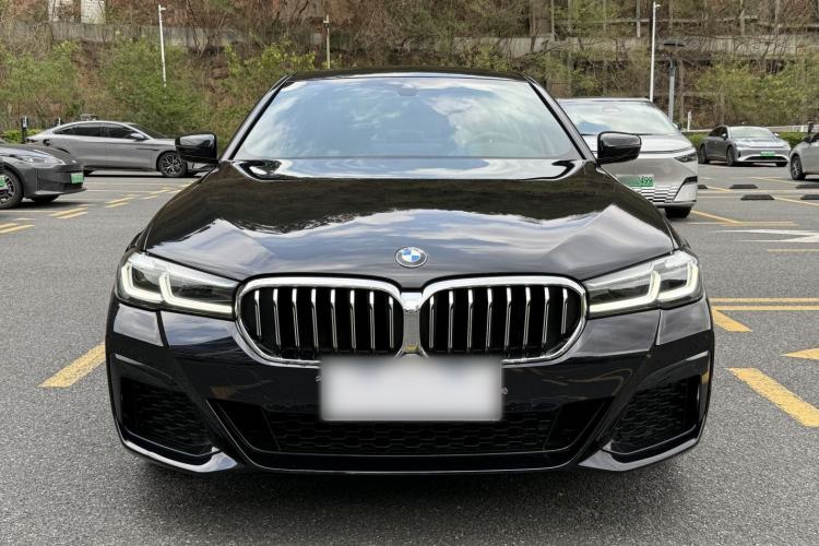 Used BMW 5 Series 2022 Restyled 530Li Leading Edition M Sport Package Exterior 2