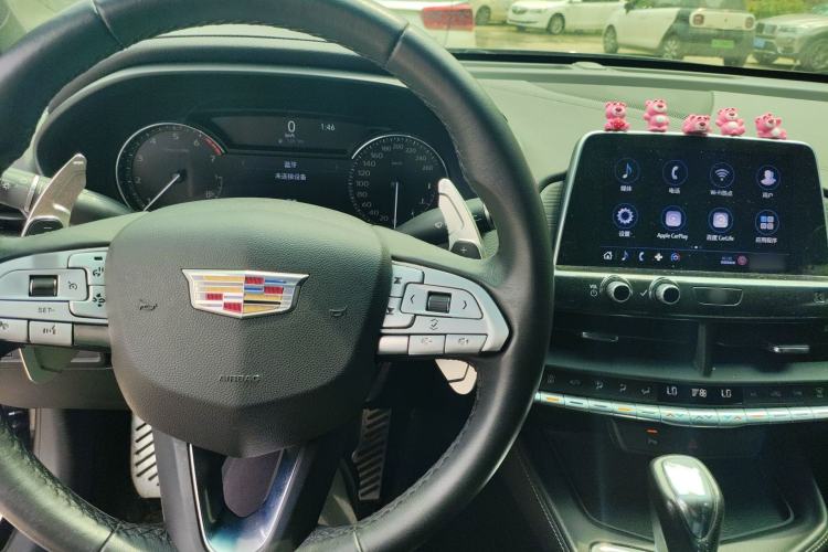 Used Cadillac CT4 2020 28T Fashion Edition Center Console