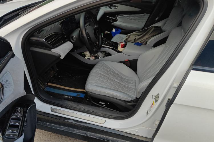 Used BYD Seal 2022 550 km Standard Range Rear-Wheel Drive Prestige Version
