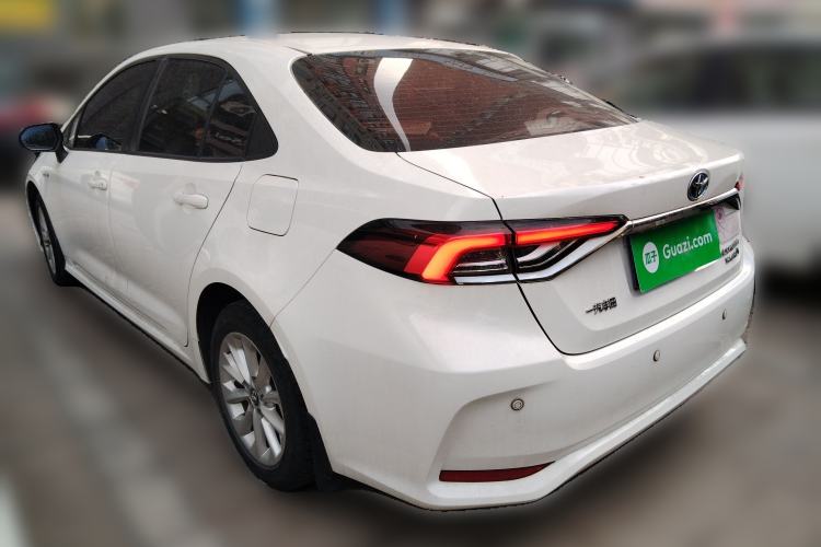 Used Toyota Corolla 2021 Dual-Motor 1.8L E-CVT Elite Edition
