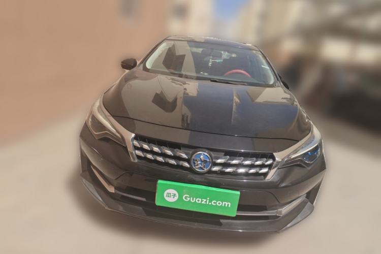 Used Venucia D60 2018 1.6L CVT Smart Connect Elite Edition Front