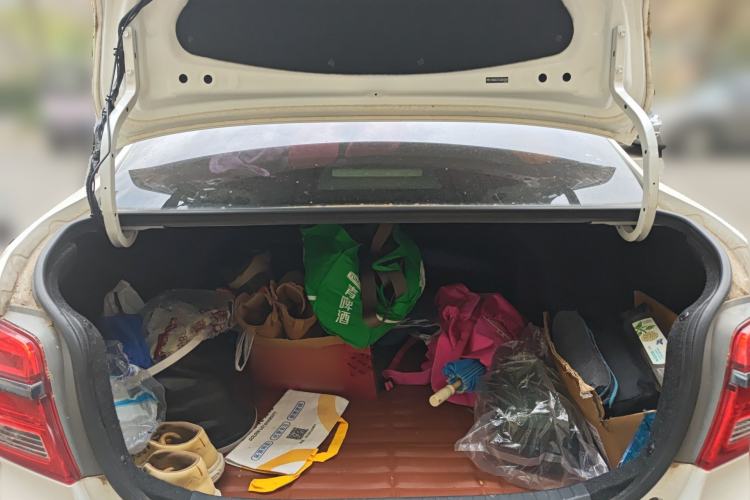 Used Toyota YARiS L Zhi Xiang 2017 1.5E CVT Dynamic Edition Trunk