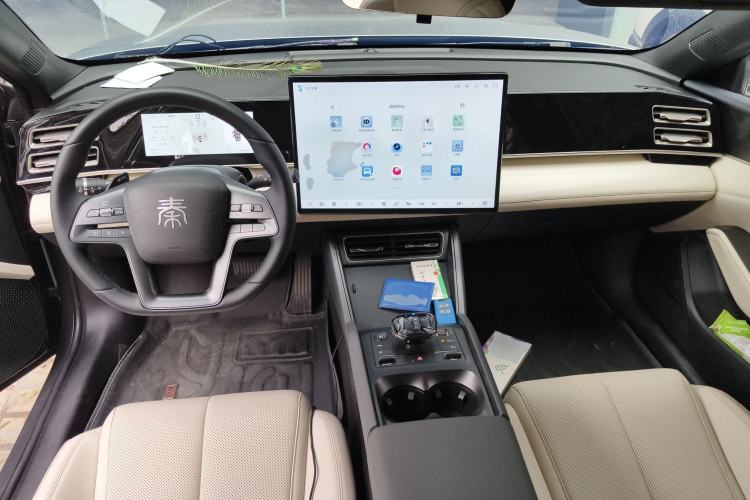 Used BYD Qin L 2025 DM-i Smart Drive 80KM Leading Model
