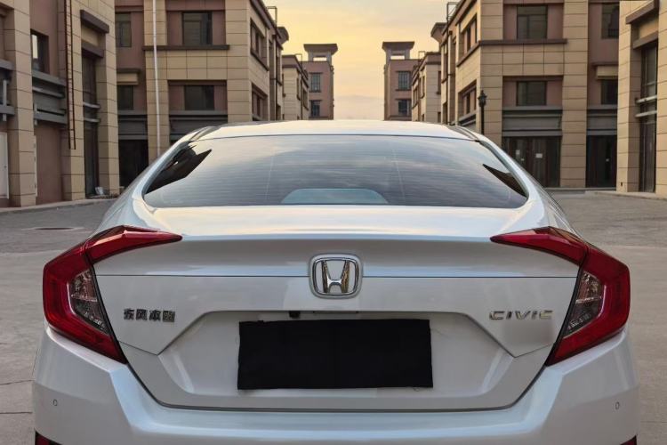 Used Honda Civic 2019 220TURBO CVT Dynamic Edition China VI Exterior 4