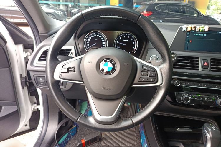 Used BMW 1 Series 2018 Facelifted 118i Sport Edition Steering Wheel