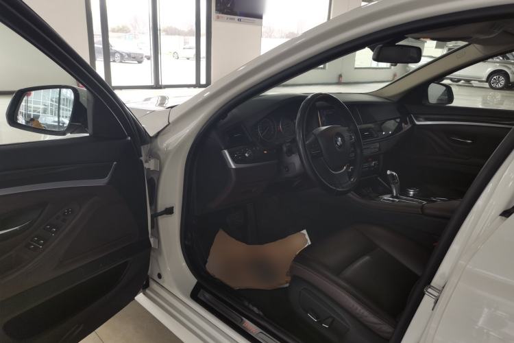 Used BMW 5 Series 2014 525Li Luxury Design Package
