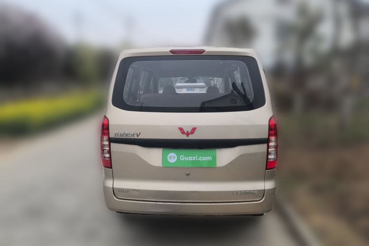 Used Wuling Hongguang V 2022 1.5L Jingqu Version Hydraulic Power Steering LAR Rear