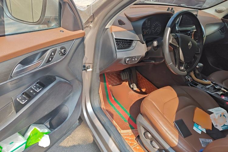 Used BORGWARD BX5 2017 20TGDI Automatic Two-Wheel Drive Pioneer Edition
