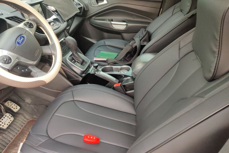 Used Ford Kuga 2013 2.0L GTDi Four-Wheel-Drive Sport Model Left Front Seat