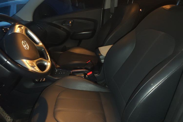 Used Hyundai ix35 2015 2.0L Automatic 2WD Smart Version China V Standard
