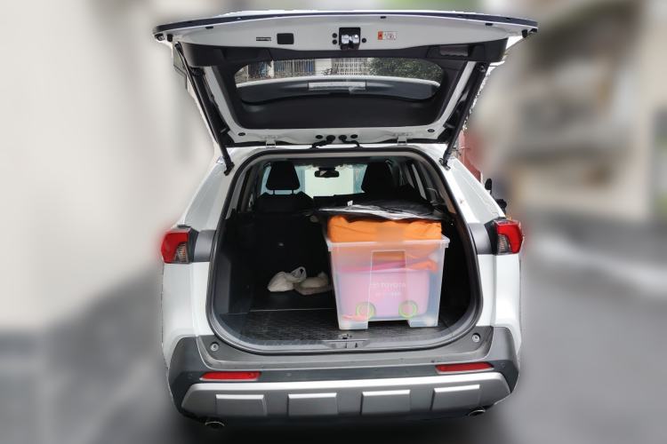 Used Toyota RAV4 2024 2.0L CVT Two-Wheel Drive Fashion Plus Edition Trunk