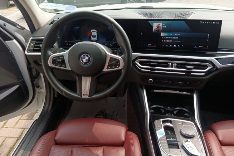 Used BMW i3 2022 eDrive 35 L Steering Wheel