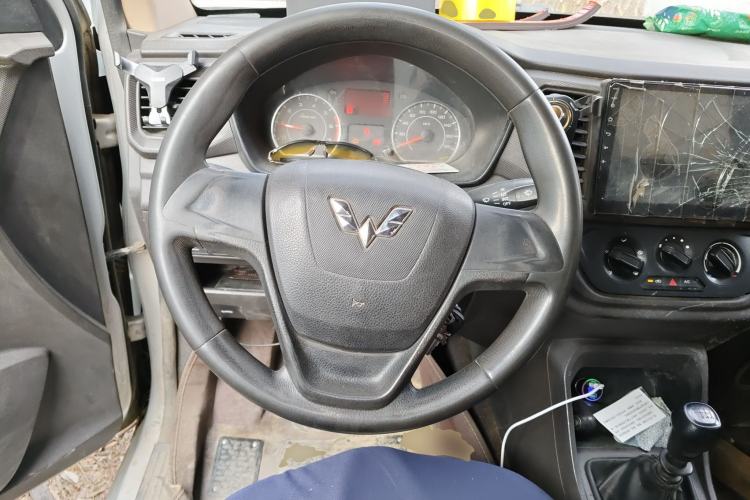 Used Wuling Hongguang V 2019 1.5L Jingqu Version China VI LAR