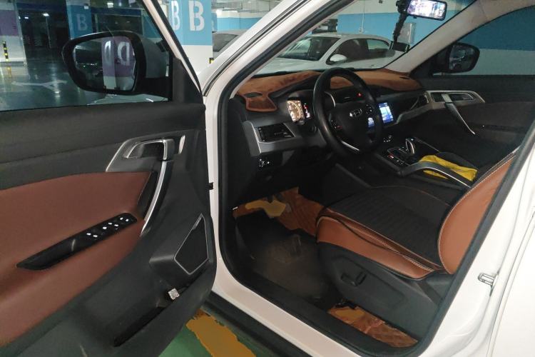 Used Geely Auto Emgrand X7 Sport 2022 1.8TD DCT Zhiya Trim
