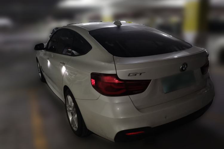 Used BMW 3 Series GT 2019 320i M Sport Package Rear Left 45 Deg