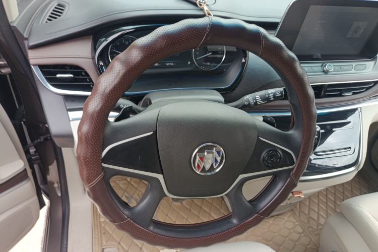 Used Buick GL8 2022 Land Cruiser Executive Class 652T Comfort Model Steering Wheel