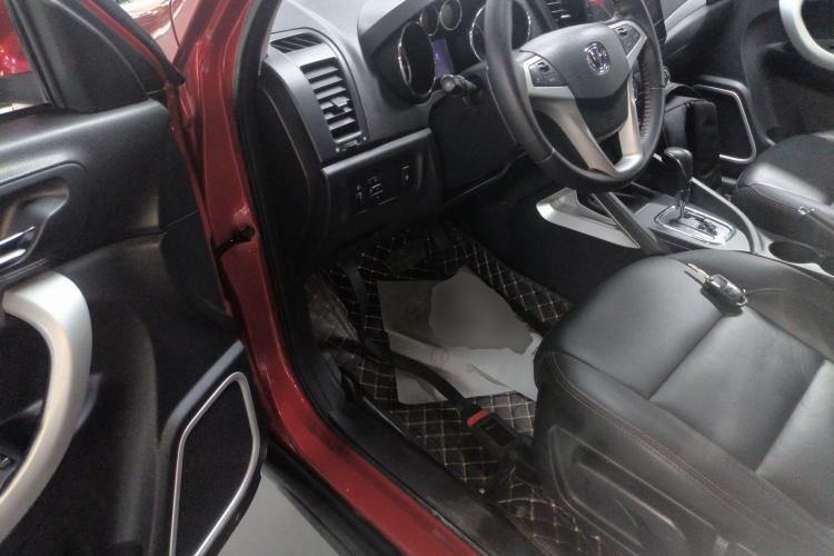 Used CHANGAN CS35 2016 1.6L Automatic Luxury Model China V Standard Driver Seat