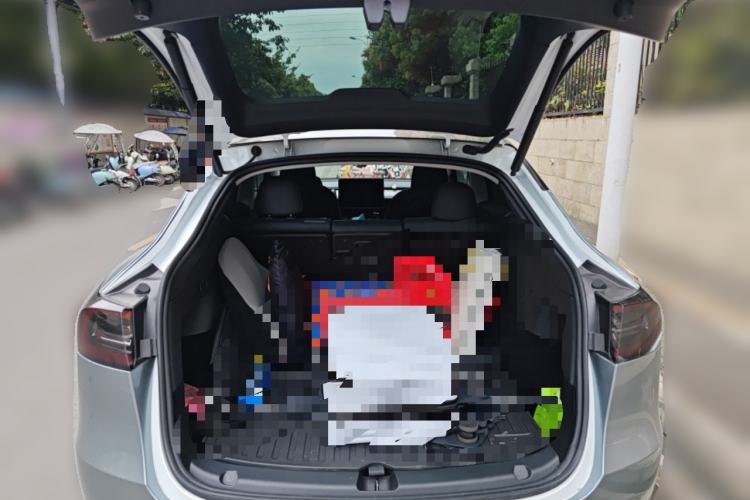 Used Tesla Model Y 2024 Rear-Wheel-Drive Version Trunk