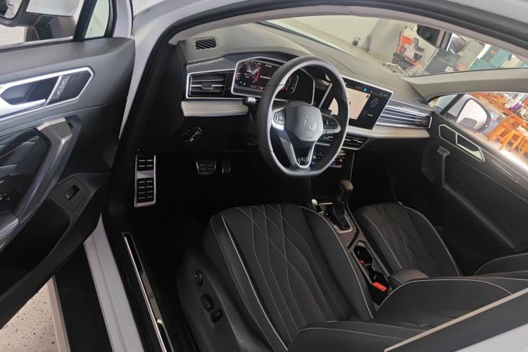 Used Volkswagen Tiguan L 2024 330TSI Automatic Two-Wheel Drive R-Line Enhanced Edition