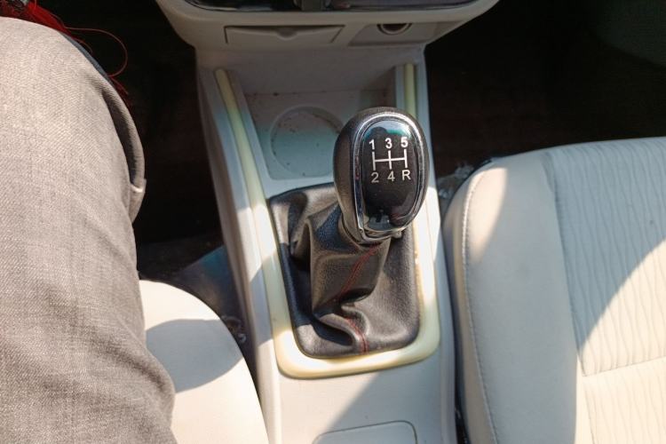 Used Jinbei New Hiace X30L 2021 1.5L Wealth Van Non-Air-Conditioned Version China VI Standard SWC15M Gear Lever