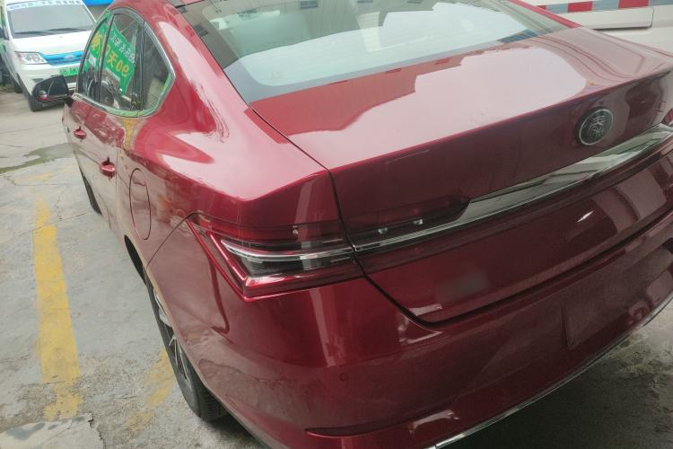 Used BYD Qin Pro New Energy 2018 DM 1.5TI Automatic Smart Connect Dynamic Model Exterior 2