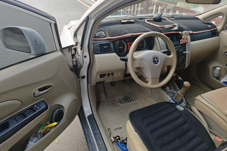 Used Venucia D50 2014 1.6L Manual Splendid Edition