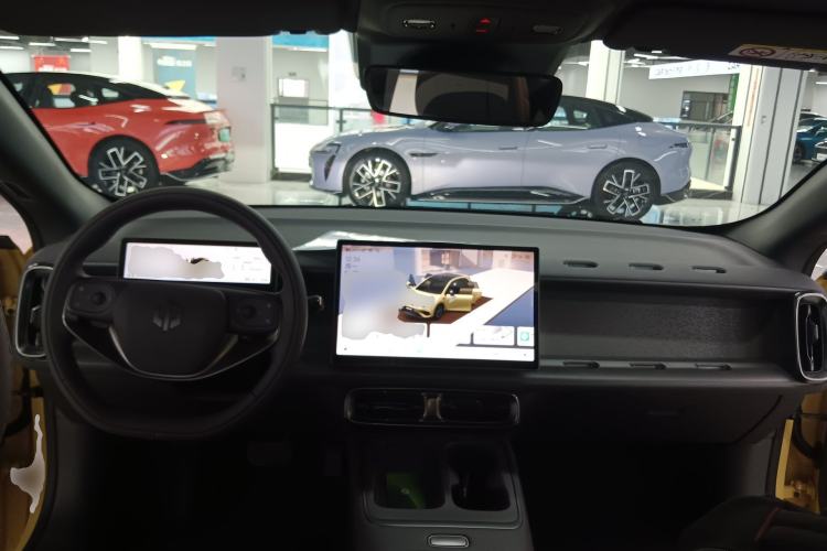 Used Leapmotor Lafa5 2026 Model 605 Max Center Console