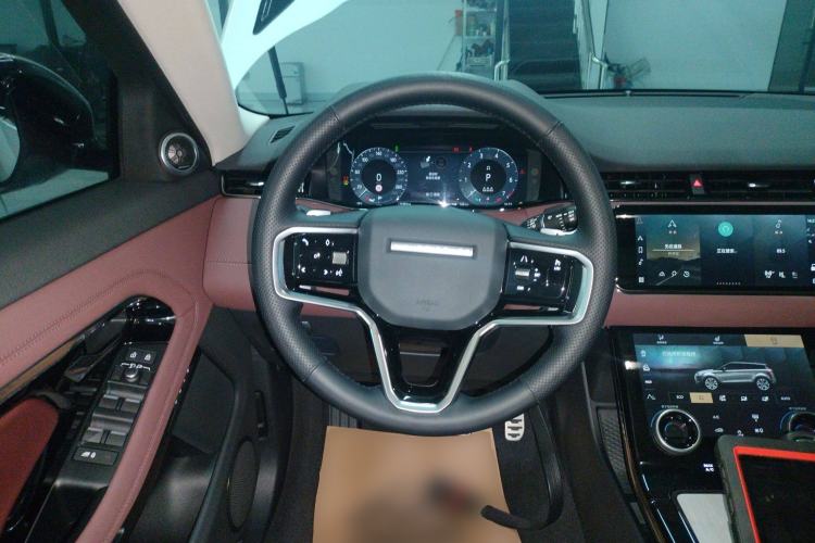 Used Land Rover Range Rover Evoque 2023 Aurora L 249 PS Luxury Edition